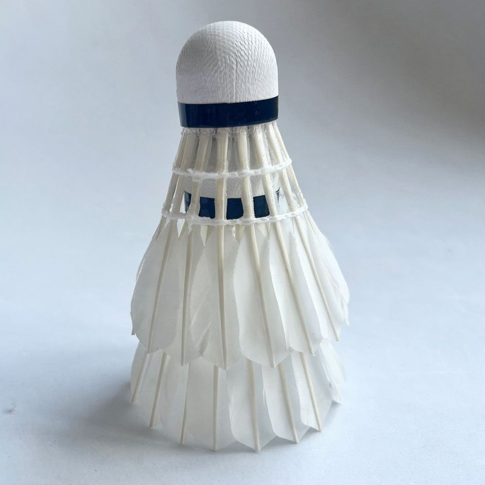 Feather Shuttlecock - ลูกแบดมินตันขนห่านคุณภาพสูง ให้เส้นทางการบินที่สม่ำเสมอ เหมาะสำหรับฝึกซ้อมและใช้ในการแข่งขัน